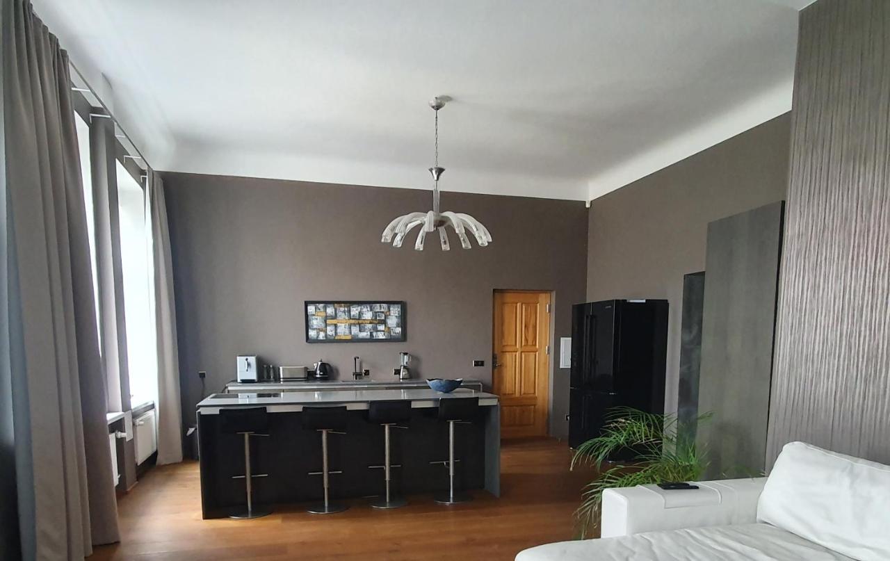 Old Town Apartment Parnu Bagian luar foto